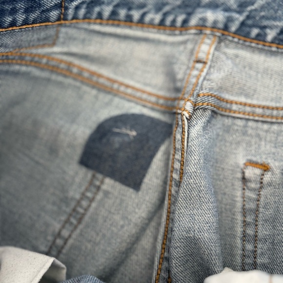 Levi's “Worn In” 505 Regular Fit Straight-Leg Jeans - Light Wash - 34x29 - Picture 11 of 13